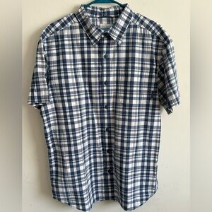 Columbia Men’s , button-down shirt with short sleeves Size L